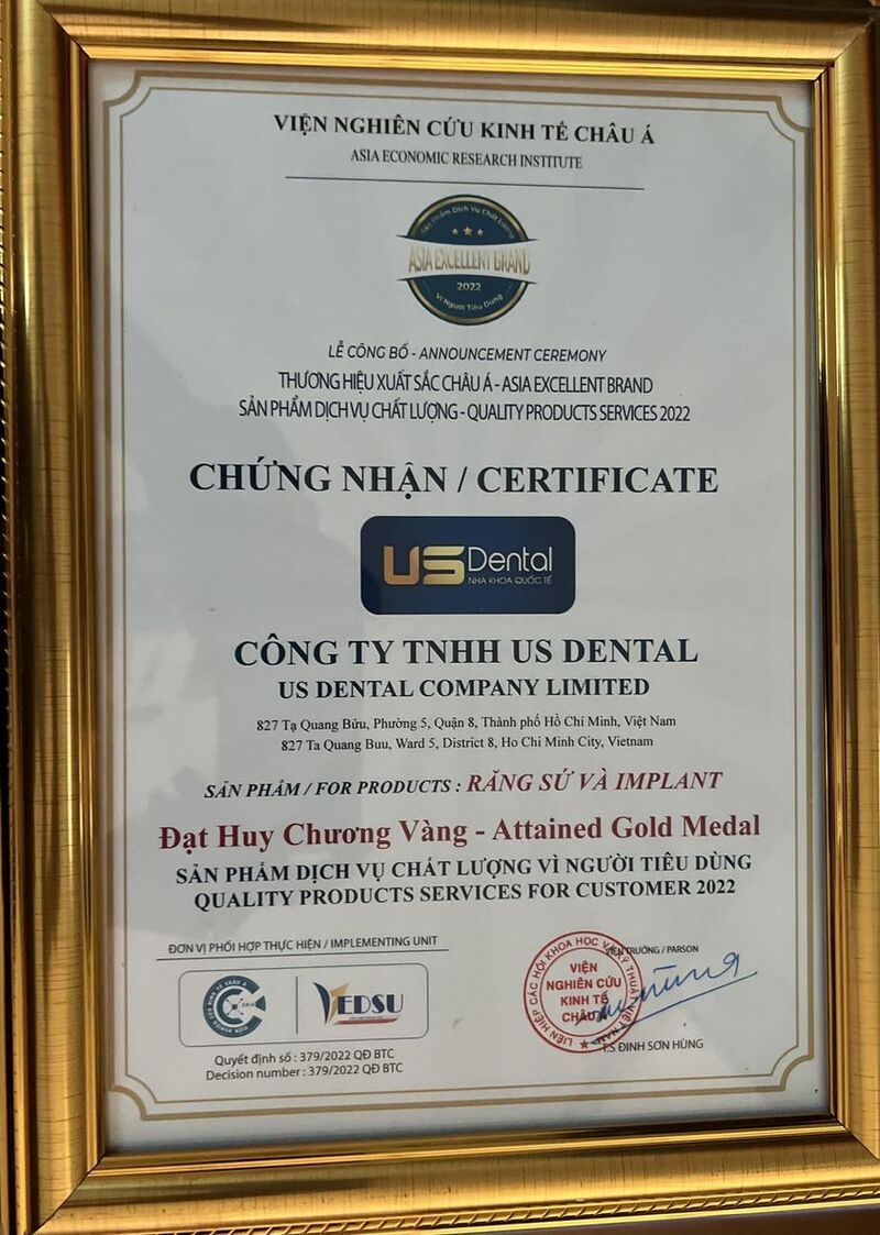 Us Dental đạt huy chương vàng cho chất lượng dịch vụ