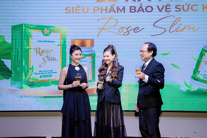 Diễn viên Nguyệt Ánh và hơn 100 đại diện cấp cao đồng hành cùng thương hiệu Rose Organic Việt Nam cho sản phẩm chủ đạo mới